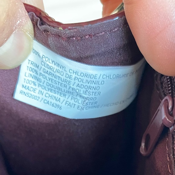 Liz Claiborne burgundy patent faux croc minibag with top handle - Picture 16 of 16